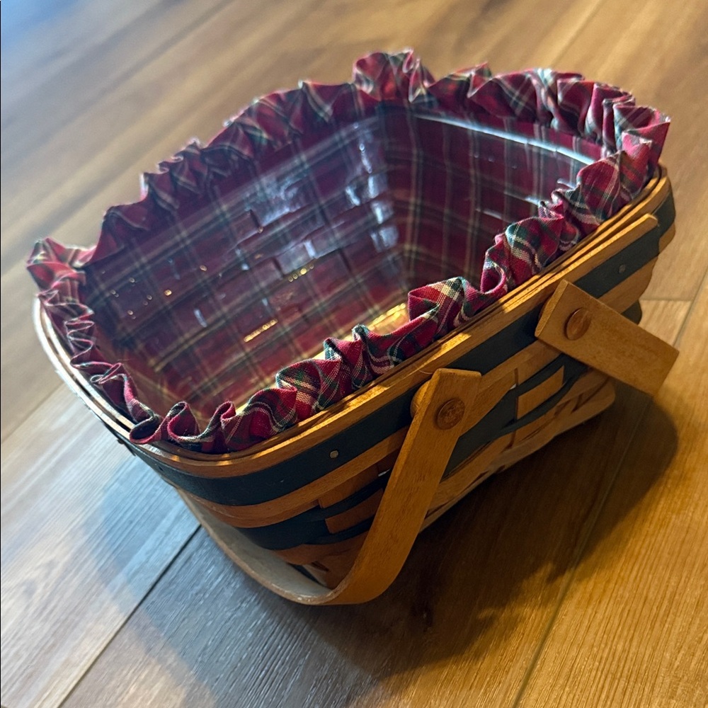 Longaberger 1993 Bayberry Basket with Red Plaid Lining